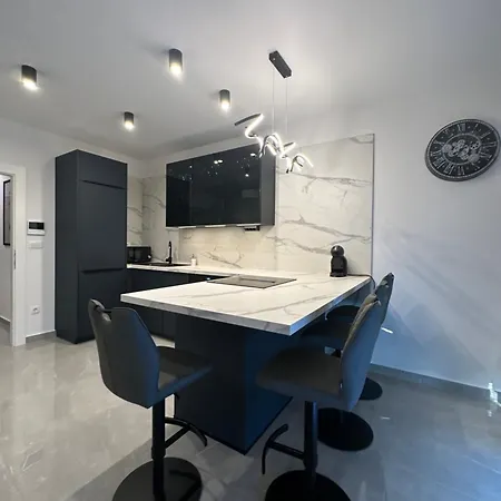 Lux * Kaštela