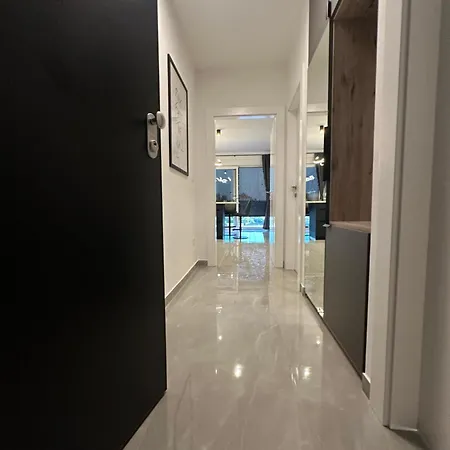 Lux Διαμέρισμα *