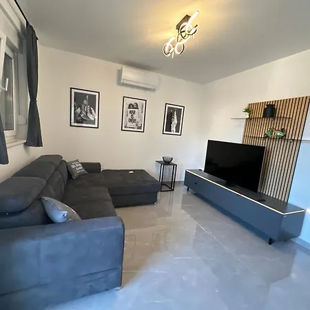 Διαμέρισμα Lux